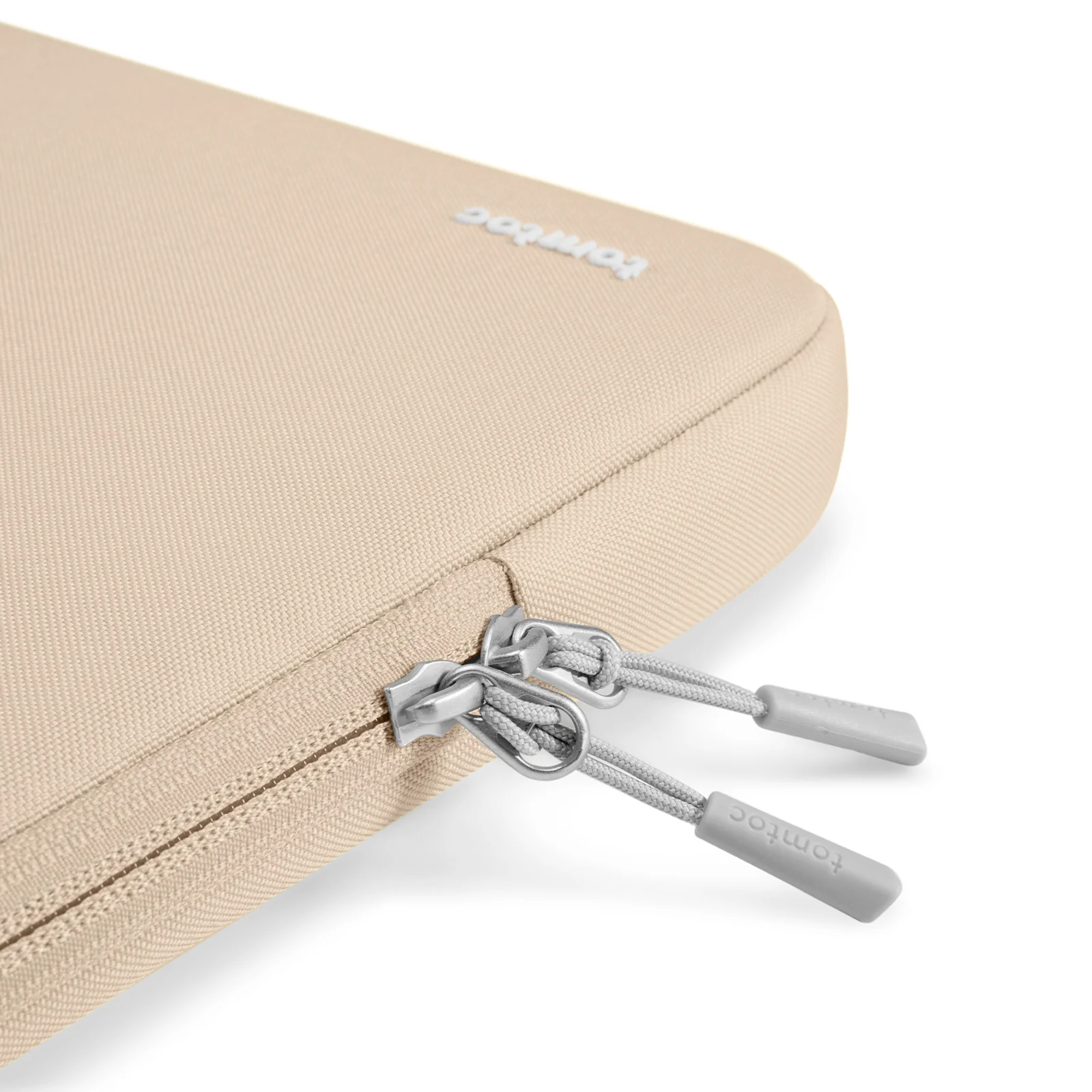 Defender-A13 Laptop Sleeve for 16 inch MacBook Pro - Image 85