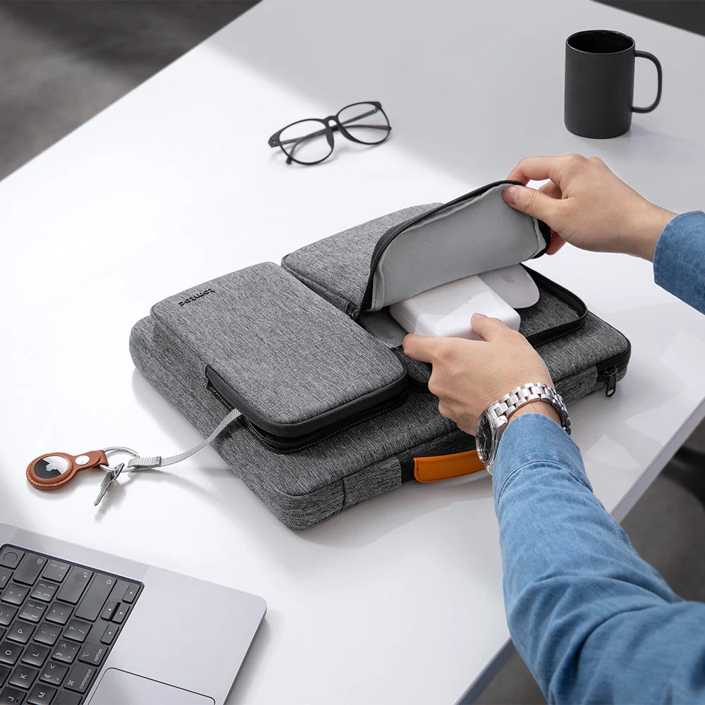 Defender-A17 Laptop Handbag for 14 inch MacBook Pro - Image 22