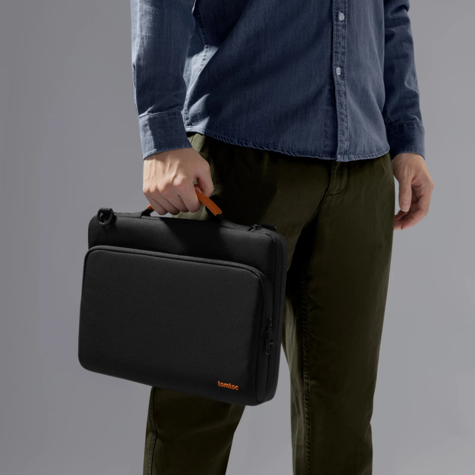 Defender-A40 Laptop Shoulder Bag for 14 inch MacBook Pro - Image 16