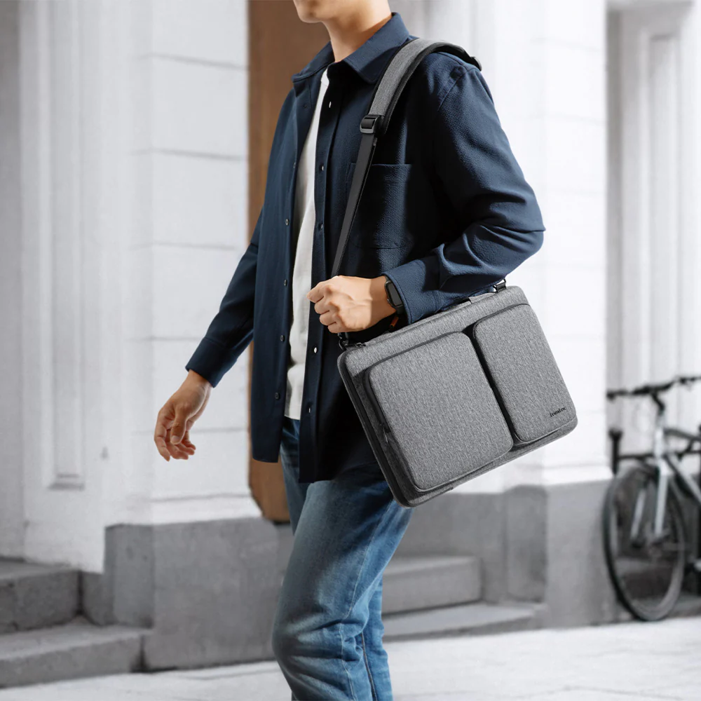 Defender-A42 Laptop Shoulder Bag for 15.6-16.2 inch Laptop - Image 37