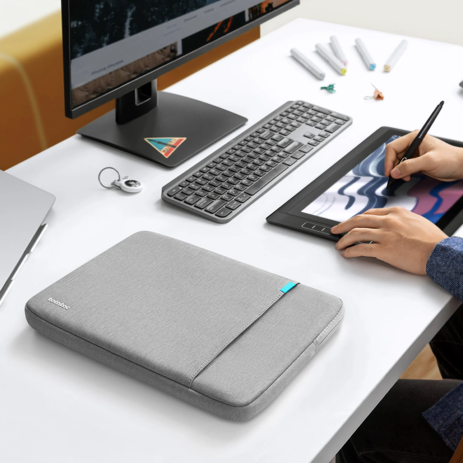 Defender-B13 Tablet Sleeve for 13 inch iPad Air/Pro - Image 33