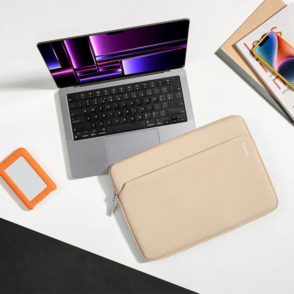 Light-A18 Laptop Sleeve for 15 inch MacBook Air - Image 56