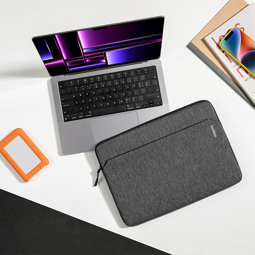 Light-A18 Laptop Sleeve for 14 inch MacBook Pro - Image 42