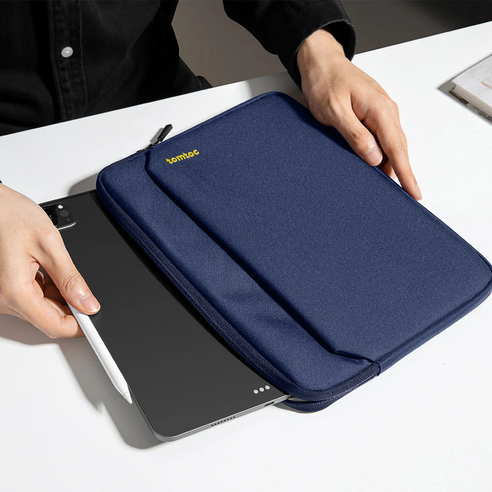 Light-B18 Tablet Sleeve for 13 inch iPad Air/Pro - Image 26