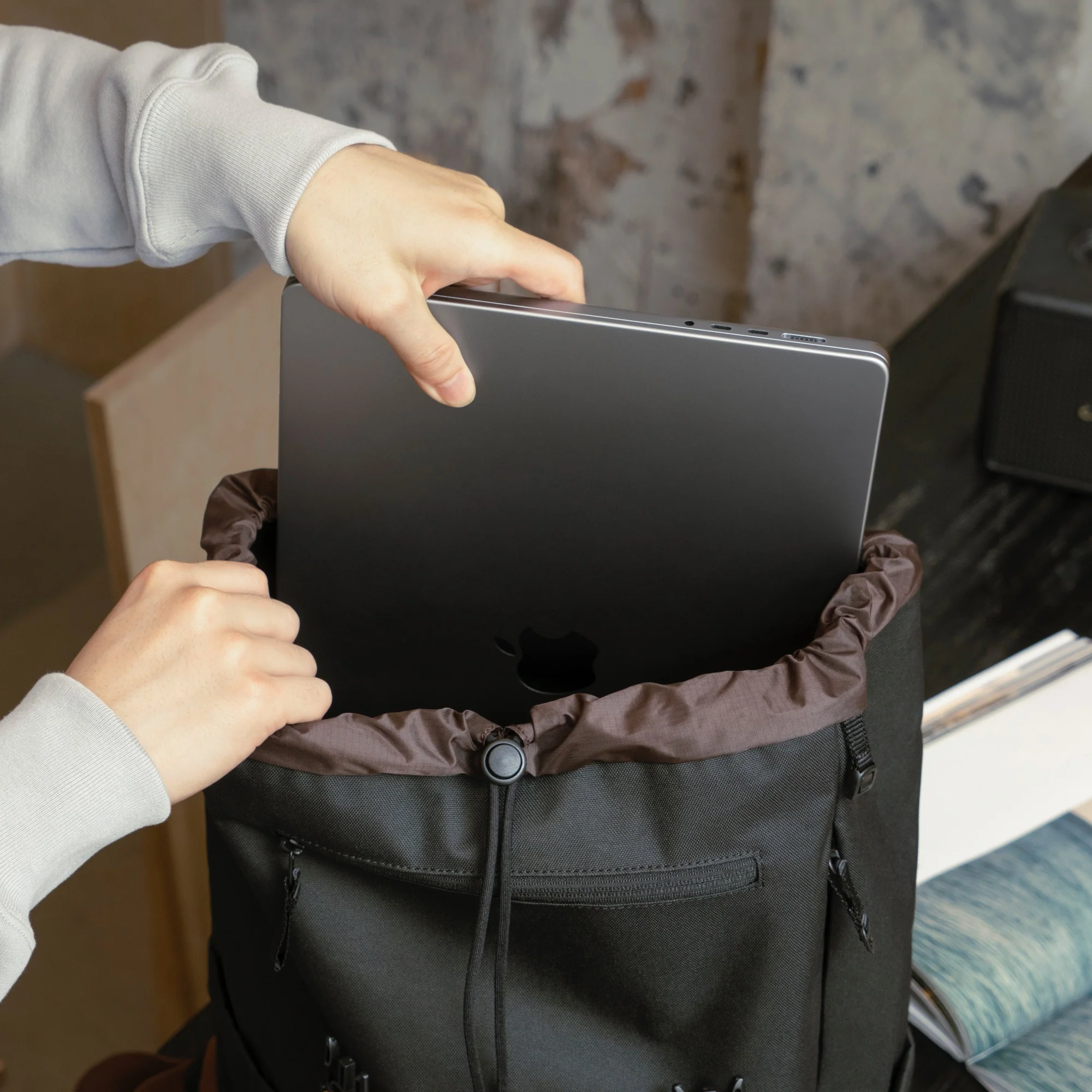 VintPack-TA1 Laptop Backpack (Bulk Purchase) - Image 12